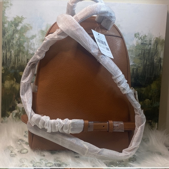 Kate Spade NWTs Leila Medium Dome Backpack - Picture 3 of 7